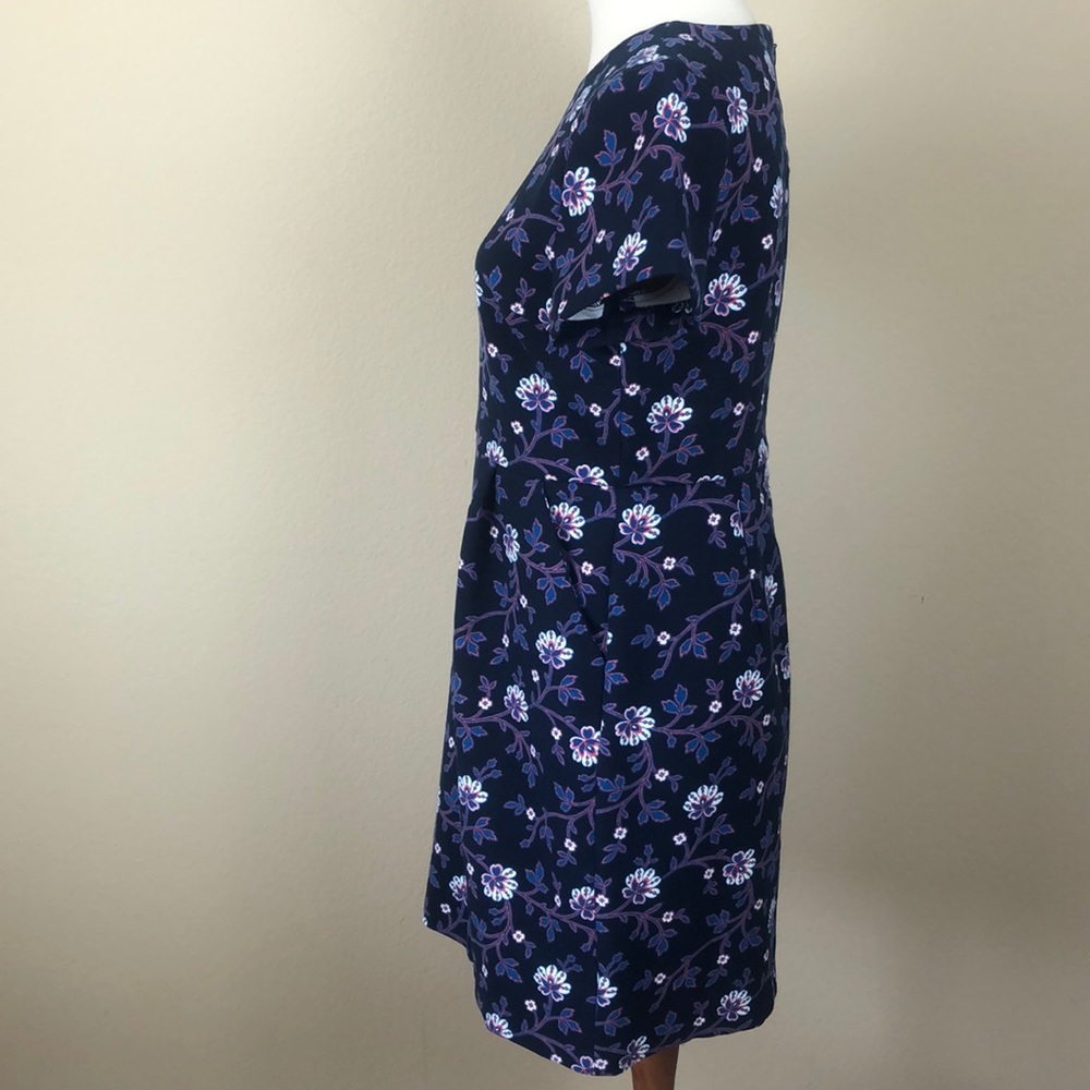 NWT LOFT Black w/Blue Pink and White Floral Pocketed Dress - Size 6 Petite - Picture 5 of 13
